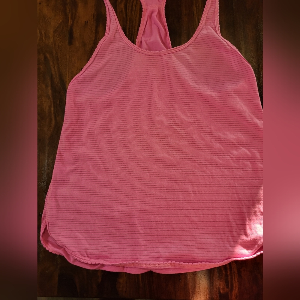 LULULEMON PINK/GRAY STRIPED TANK. EXCELLENT CONDITION